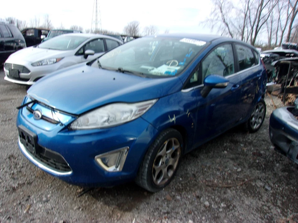 Used Right Quarter Glass fits: 2011 Ford Fiesta Htbk bright belt moulding Right - Imagem 2 de 4