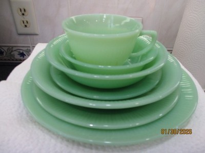 FIRE KING JADEITE JANE RAY 7 PIECE DINNER SET WITH LOGO