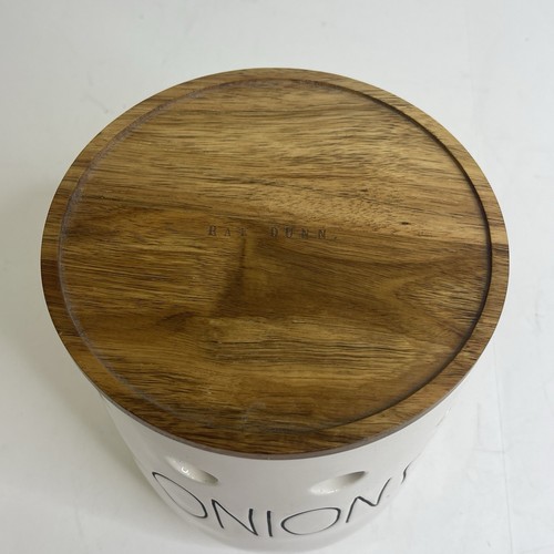 Rae Dunn Artisan Collection ONIONS Ceramic Canister w/ Wood Lid Storage Cellar - Picture 2 of 15