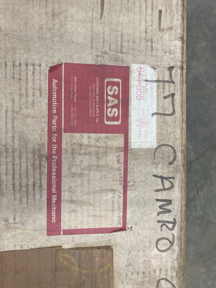 74-77 Camaro Black Grill NOS - Imagem 2 de 3