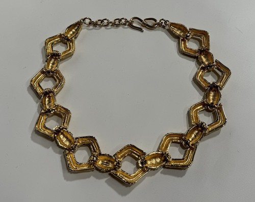 Vintage Signed Monet Textured Bamboo Gold Tone Geometric Necklace Designer - Picture 2 of 5