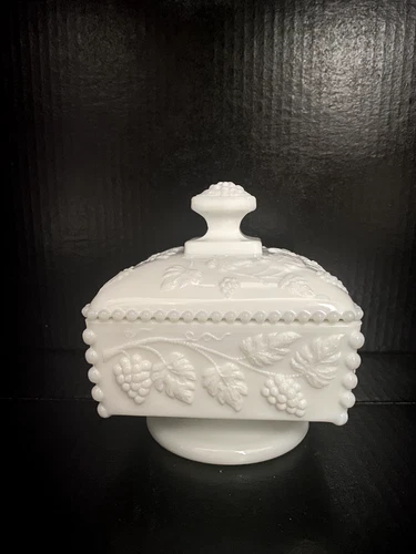 Vintage Westmoreland Milk Glass Paneled Grape Beaded Honey Dish With Lid