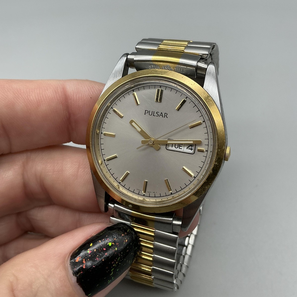 Vintage Pulsar Mens Watch 35mm Silver Dial Two Tone Band Day Date