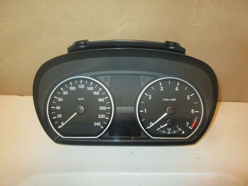 Tacho Kombiinstrument BMW E87 E81 118i N43B20A 04/2009 132.746 km  1024932