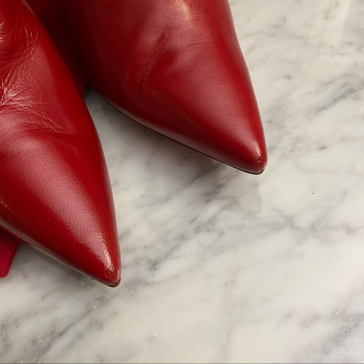 Christian Louboutin 1250951B439 関税送料込 Christian Louboutin クリスチャンルブタン スニーカー F.A.V