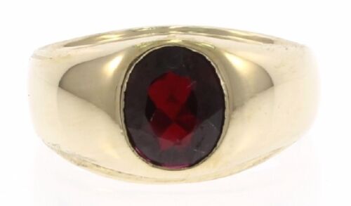 Men's Genuine Garnet Ring in 10 Kt Yellow Gold - Picture 1 of 4