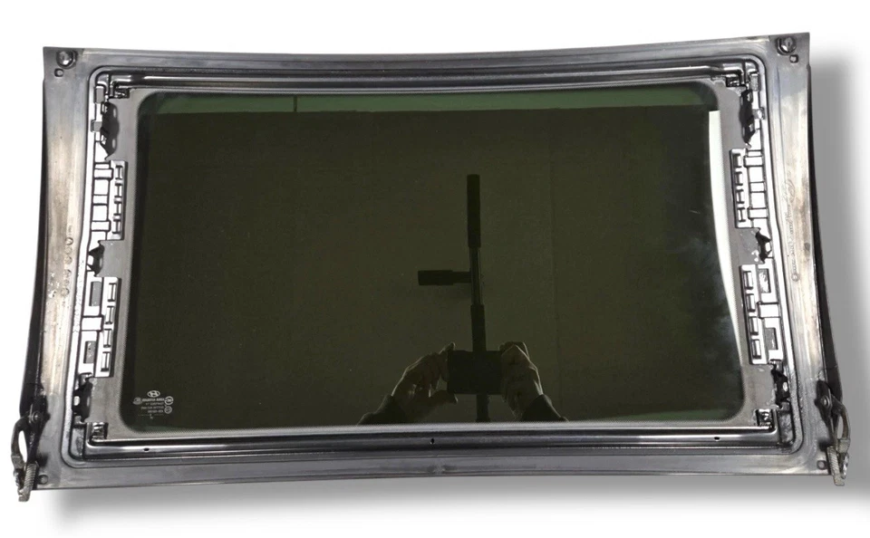 2011-2014 Hyundai Sonata HYBRIDPanoramic Sliding Sunroof Glass Tinted OEM - Image 2 of 4