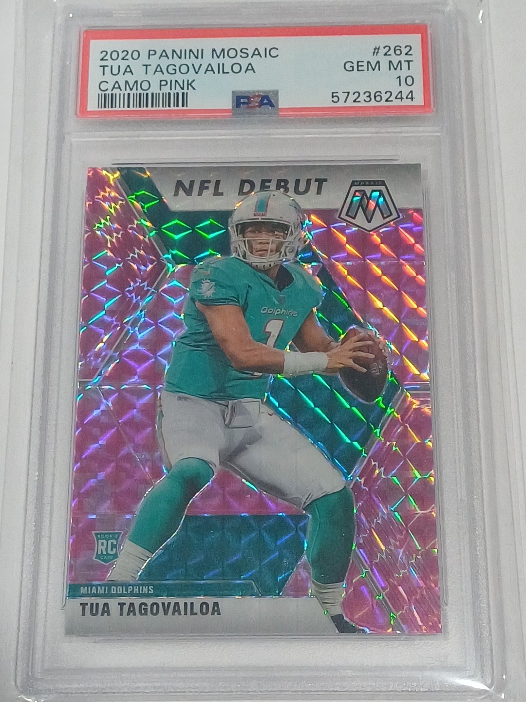 2020 Panini Mosaic - Tua Tagovailoa #262 Camo Pink Mosaic Prizm (RC) PSA 10 GEM