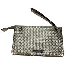 MADDEN GIRL Gold Lattice Woven Handheld Travel/Shopping Wristlet Chain Detail 