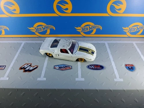 Lesney No.41 Ford GT Matchbox-White Race Car-Vintage