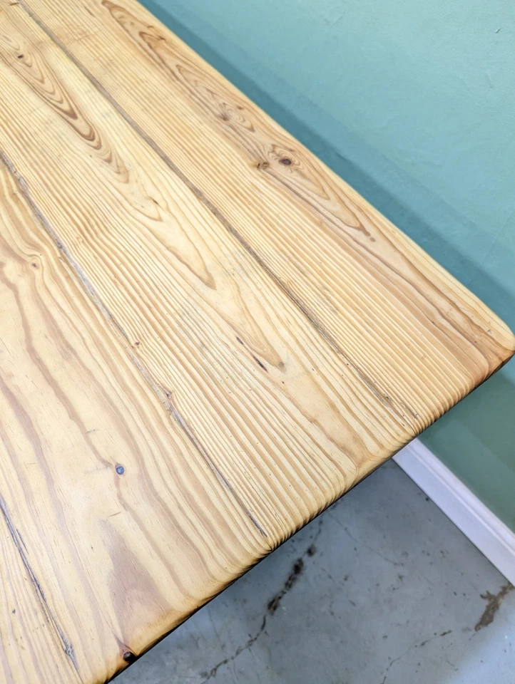 Large Victorian Pine Farmhouse Kitchen Dining Table Chunky Rustic Restored Top - Image 4 of 4