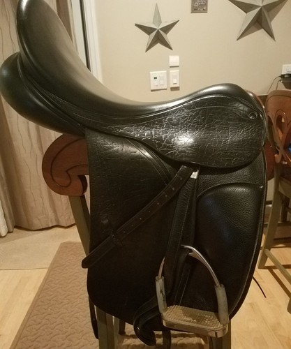 county connection 18 mw all leather dressage saddle with spring