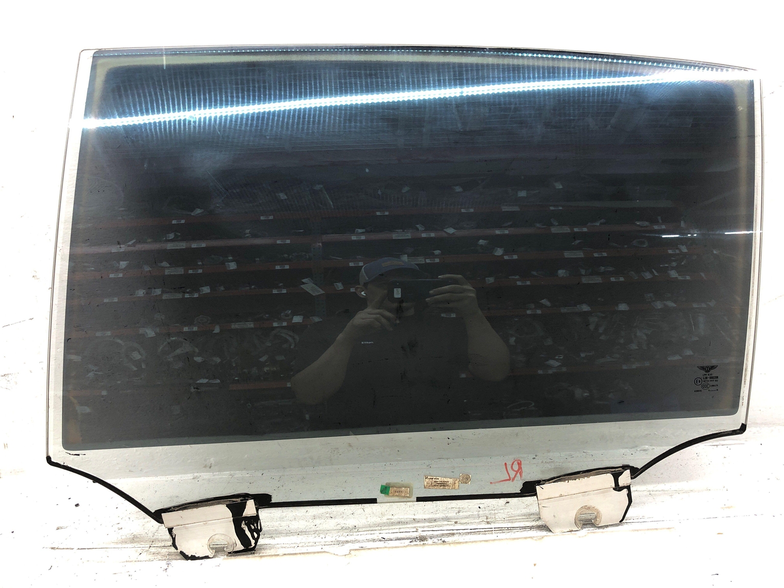 2006-2012 BENTLEY CONTINENTAL LEFT REAR DOOR GLASS WINDOW 3W5845025J *FADED TINT