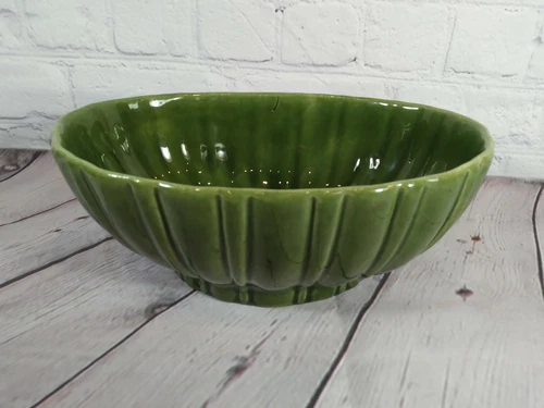 Vintage Haeger Pottery #4020 B Ribbed Green Planter
