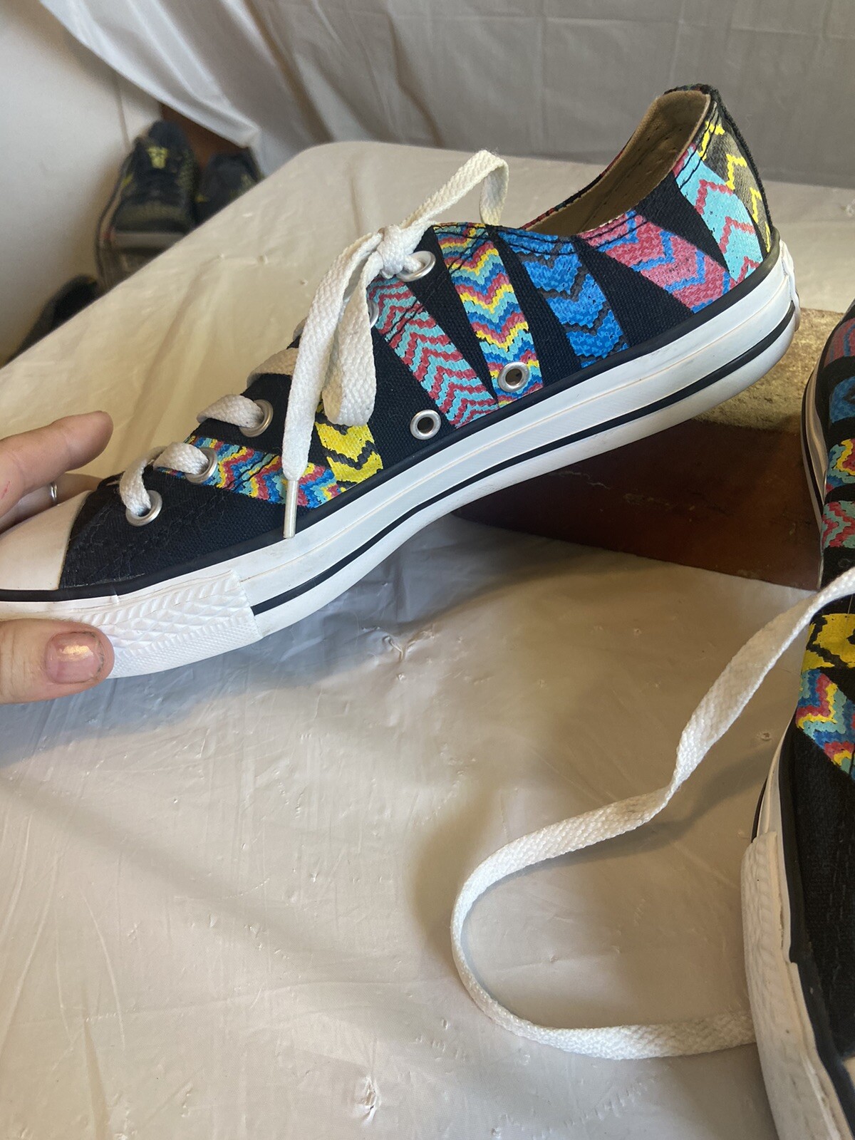 Women's Convers Chuck Taylor- All-Star-Friendship Bracelet Tennis Shoes- Size 8 thumbnail 4