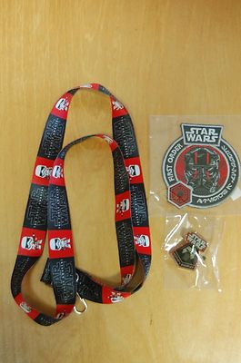 Smuggler's Bounty Star Wars The Force Awakens Exclusive Lanyard, Patch, & Pin