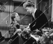 6497-002 Peggy Ann Garner, Ruth Nelson film A Tree Grows in Brooklyn 6497-002 64