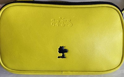 発送は8/4★COACH×PEANUTSバッグ★ NEW LIMITED EDITION COACH X PEANUTS SNOOPY BRIGHT YELLOW