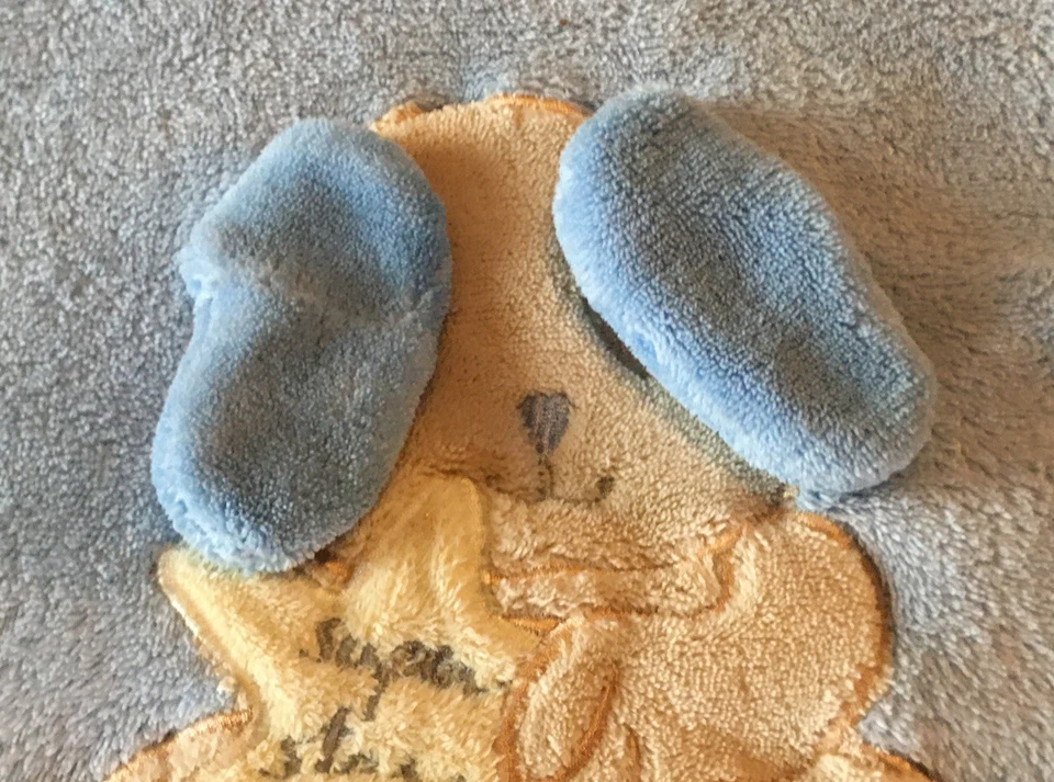 Manta de seguridad azul bebé cómoda PERRO CACHORRO con orejas flojas sosteniendo súper estrella Foto 3 de 4