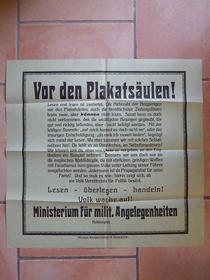 Old poster in front of the poster columns! People wake up! Munich 1919 (7454