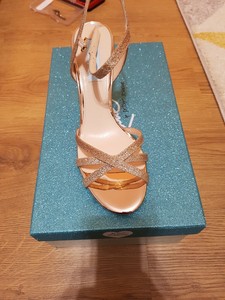 betsey johnson rose gold heels
