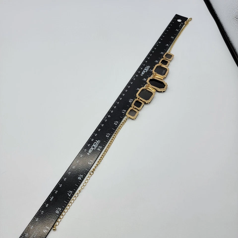 Colar declaração resina facetada cinza preto tom dourado 16" - Imagem 4 de 4