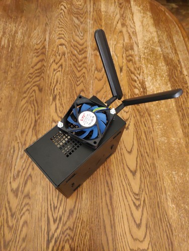 ASRock DeskMini A300W Ryzen 5 3400GE 48GB 3200MHz DDR4 2x1TB HDD 256GB SSD bonus - Picture 2 of 6