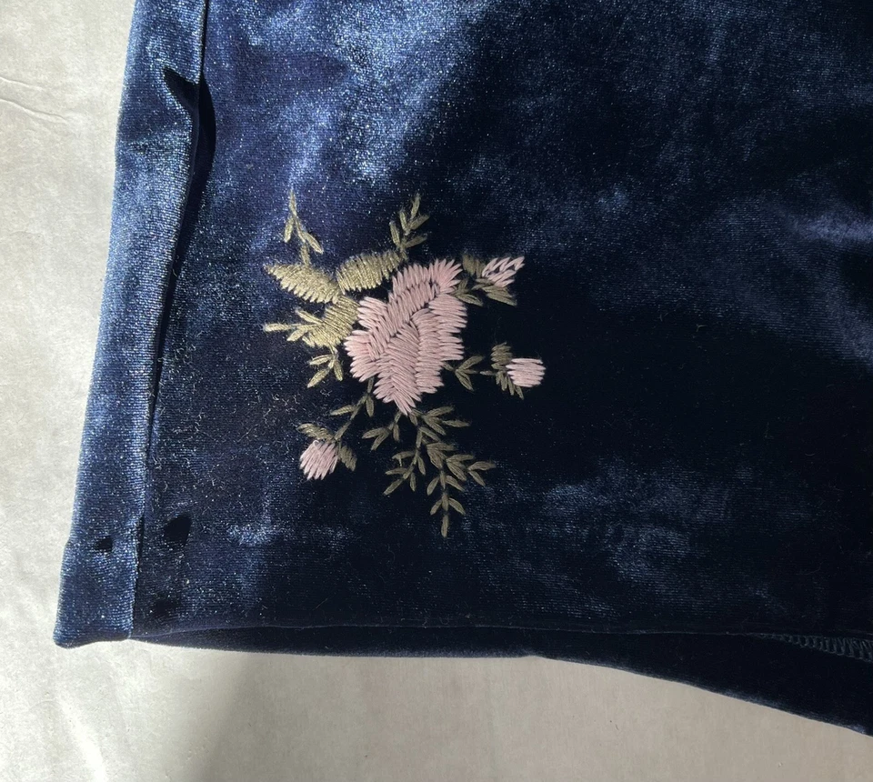 Pantalones Cortos Lauren Conrad Pasarela Terciopelo Floral Bordado Azul Talla 12 Nuevos con Etiquetas Foto 3 de 4