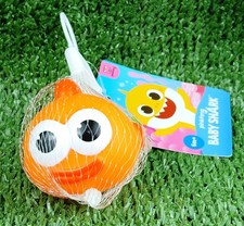 William Baby Shark Bath Squirt Toy Water Squirter Figure Orange Pilot Fish 6m 