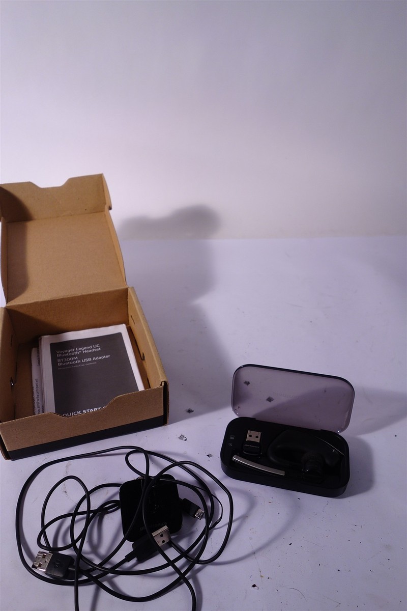 【新品】Plantronics Voyager Legend UC BT300M Plantronics Voyager Legend UC Bluetooth BT300M Set Free Shipping