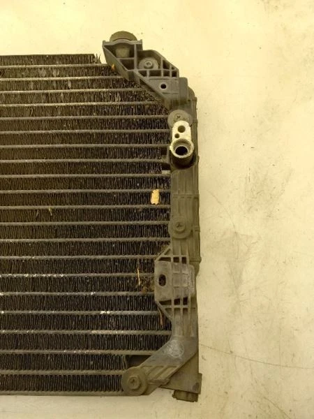 MONTAJE CONDENSADOR TOYOTA COROLLA 93-97 1.8L 4CYL AC  Foto 2 de 4