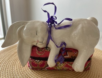 VTG Sleeping Bunny Rabbit Shelf Sitter White w Pink Nose Easter Ceramic 9 L