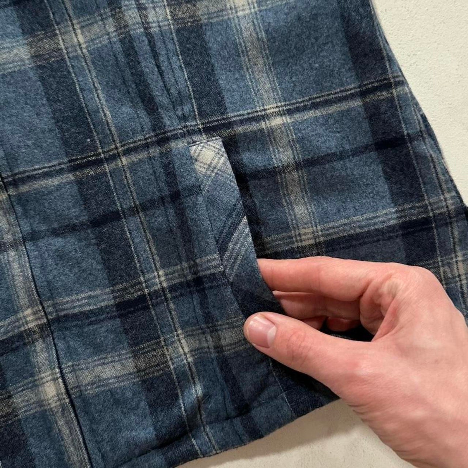 Pendleton Full Zip Virgin Wool Flannel Hooded Pla… - image 2