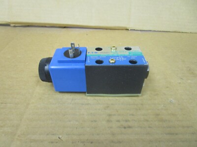 NEW VICKERS EATON DIRECTIONAL VALVE DG4V-3S-0B-M-U-B5-60 120V