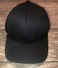 NWOT Flexfit Small/medium Cap Hat Sz Large Black