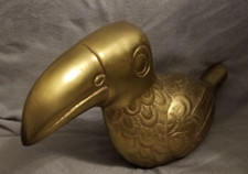 Estatuilla de pájaro tucán de latón importaciones castellanas Dolbi Cajero años 70 escultura 11"