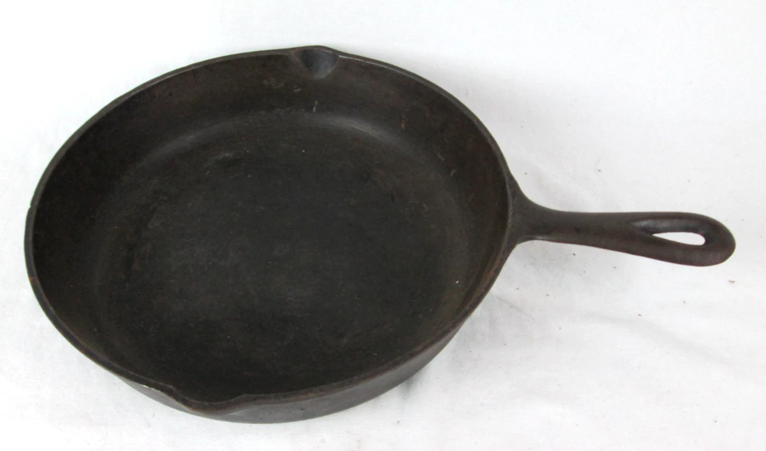Vintage 10 1/4" No. 7 Cast Iron Skillet Made in USA ~~Flat / No Wobble ~~