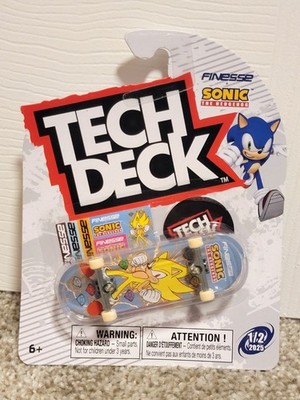 Tech Deck Finesse x Sonic The Hedgehog Super Sonic Skateboard Rare New Sealed