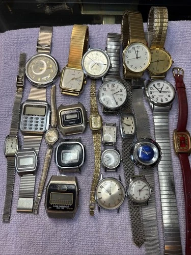 Timex Watches Some Vintage Unisex Lot