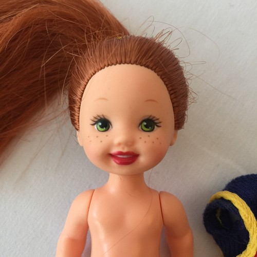 VINTAGE 1994 BARBIE KELLY DOLL RED HAIR GREEN EYES FRECKLES OVERALLS 4" MATTEL - Picture 8 of 18