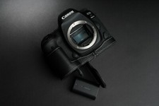 Genuine Real Leather Half Camera Case Bag Cover for Canon EOS 5D MARK IV 5D4