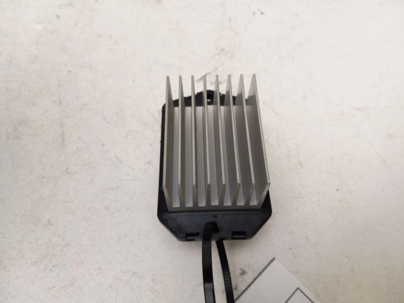 2003 - 2011 HONDA ELEMENT BLOWER MOTOR RESISTOR - Image 4 of 4