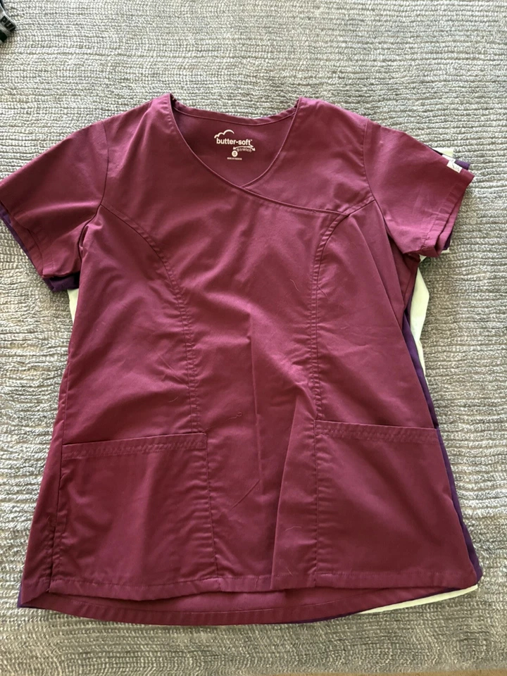 Lot Of 5 Pieces Butter-Soft stretch Size Small - Pocket V-Neck Scrub Top scrubs - Image 3 of 4