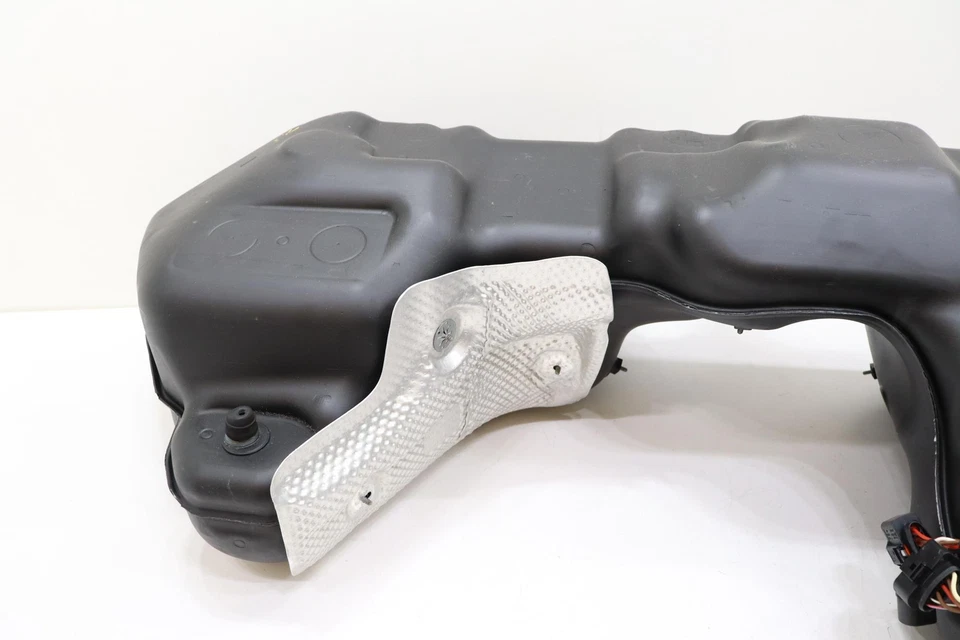 Conjunto de tanque de combustível Audi Q7 2017 2018 2019 - Imagem 4 de 4