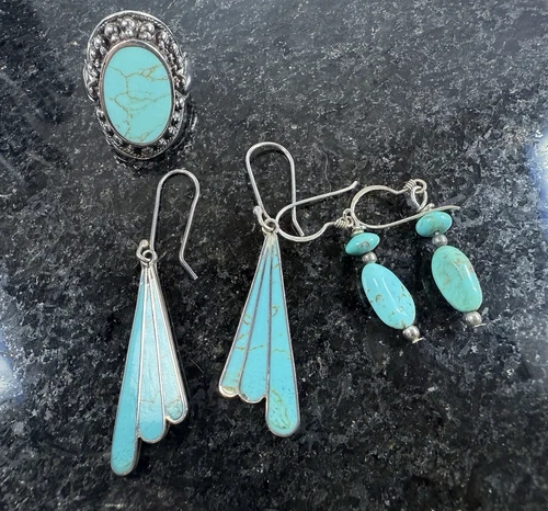 Lot Vintage Sterling Silver Turquoise Color Stone 2 Sets Of Earrings One Ring