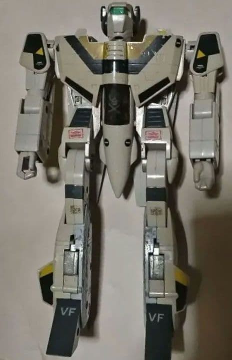 The Super Dimension Fortress Macross VF-1S Valkyrie