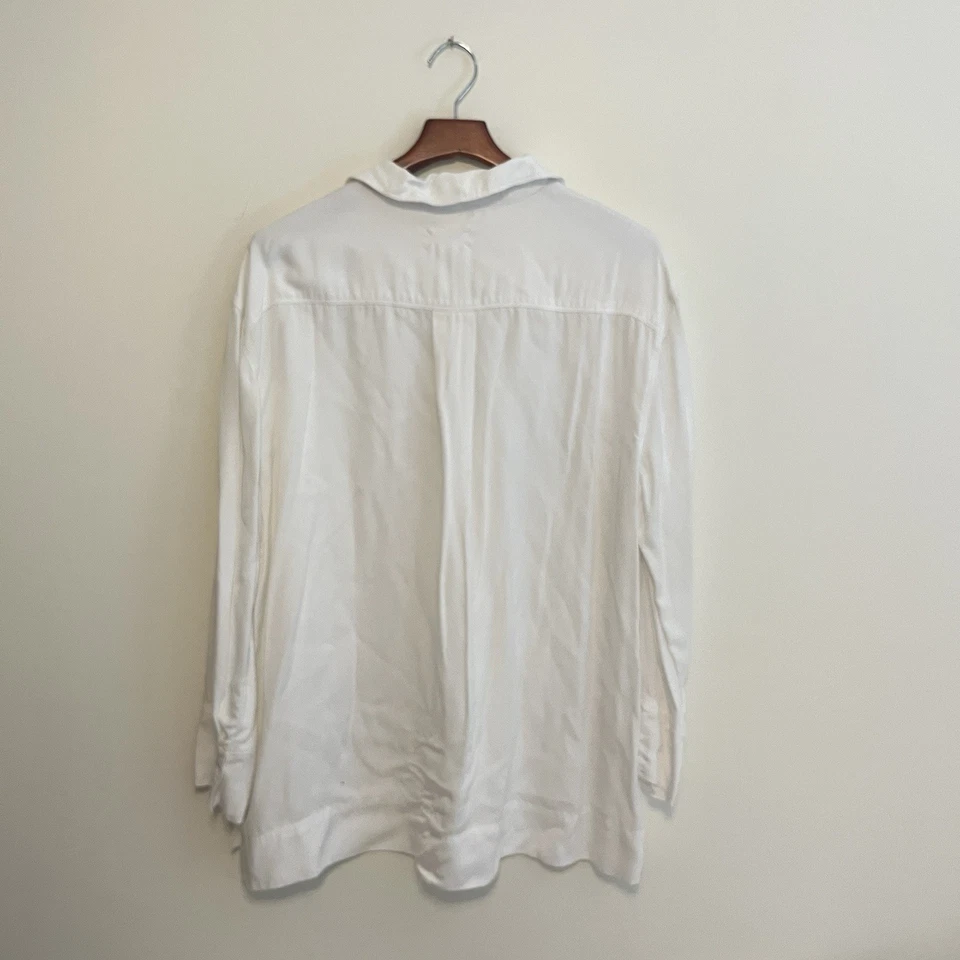 Top túnica Lou gris talla grande blanco de gran tamaño playa look por capas informal minimalista Foto 2 de 4