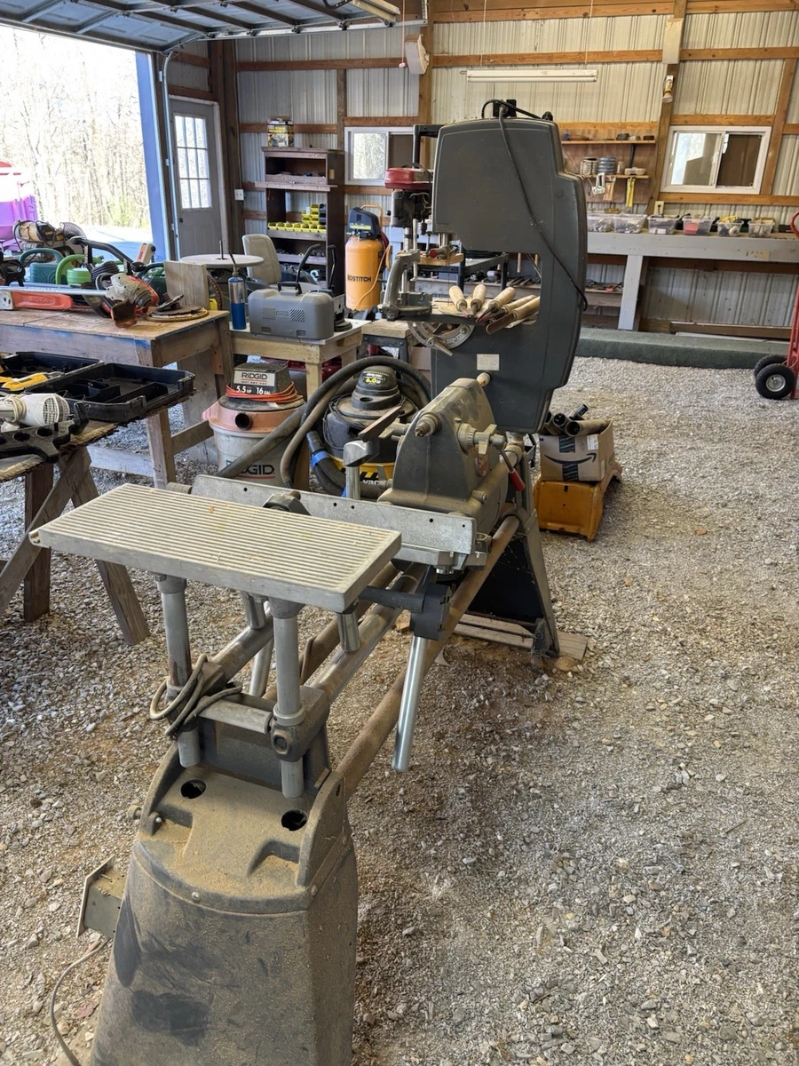 Collares De Acero Minimalistas, Sofisticados Y Con Estilo