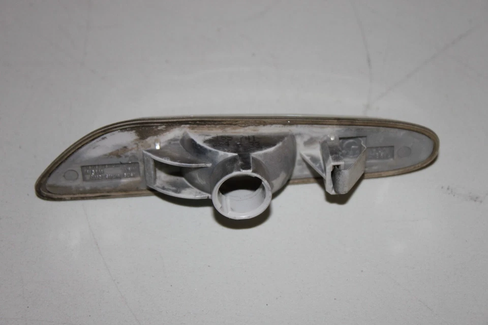 Оригинальный габаритный фонарь/объектив для крыла BMW 5 серии E60 530i 535i 545i LH 2004-2010 годов выпуска - Изображение 3 из 4