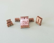 Casa de Muñecas Miniatura Escala 1:144 "MONTADO" Juego de Muebles de Dormitorio Tradicional
